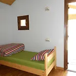 بيت شباب Rifugio Aleve بونتيشيانالي
