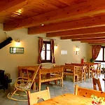 بيت شباب Rifugio Aleve بونتيشيانالي