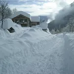 بيت شباب Rifugio Aleve *