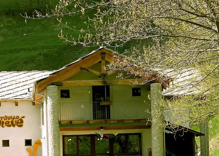 Auberge de jeunesse Rifugio Aleve